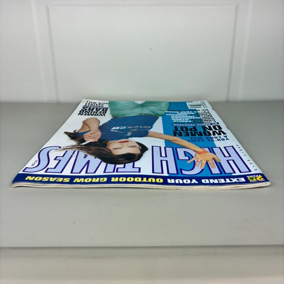 HIGH TIMES November 1994 Magazine  Milla Jovovich Cover - Picture 4 of 7